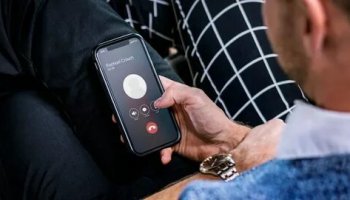 Звуки звонящего телефона