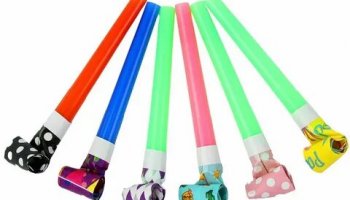 Звуки праздничной дудки