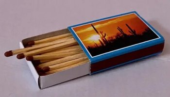 Звуки спички, коробка