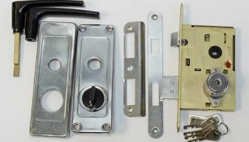 Звуки дверного замка