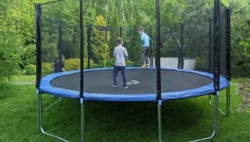 Звуки батута