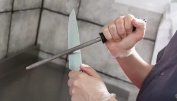 Звуки заточки ножа