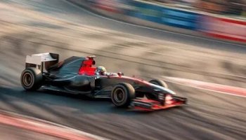 Звуки гоночных машин