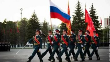 Звуки военных маршей