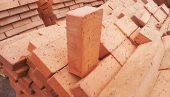 Звуки кирпича