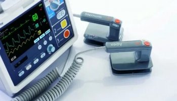 Звуки дефибриллятора