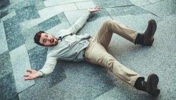 Звуки падений человека