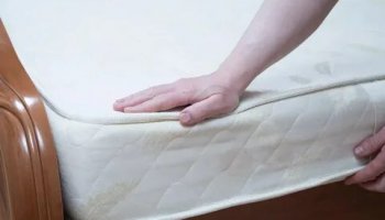 Звуки скрипа кровати