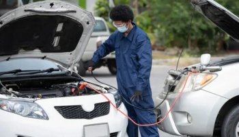 Звуки заводящейся машины