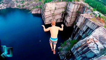 Звуки прыжка в воду