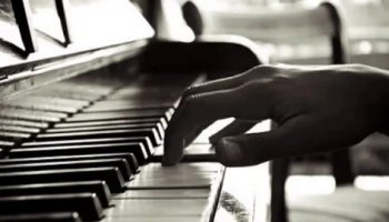 Звуки трагической музыки