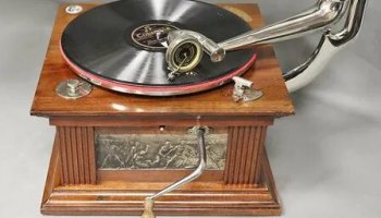 Звуки старого граммофона
