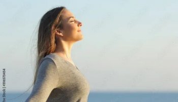 Звуки женского дыхания