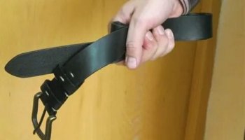 Звуки удара ремнём