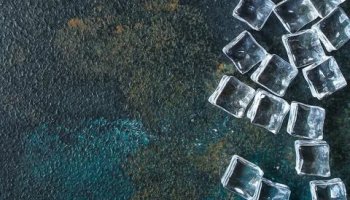 Звуки кубиков льда